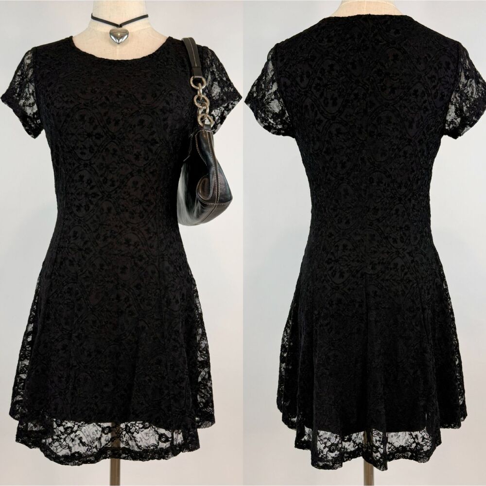 Whimsygoth 90s Little Black Dress Lace Short Sleeve Scoop Neck Fit Flared Size S
